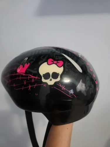 Capacete infantil para bife ou patins Monster High