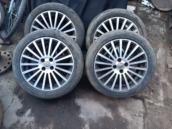 Rodas aro 17 com pneus por apenas 2.500