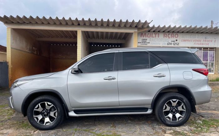 Imagem de Toyota Hilux SW4 SRX 4X4 2.8 TDI 16V Dies. Aut. 2018