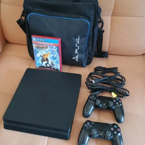 PS4 - SEMINOVO (EXCELENTE ESTADO)