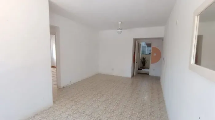 FORTE APARTAMENTO COM 2 QUARTOS, 1 SUITE, 1 ANDAR DE ESCADA.