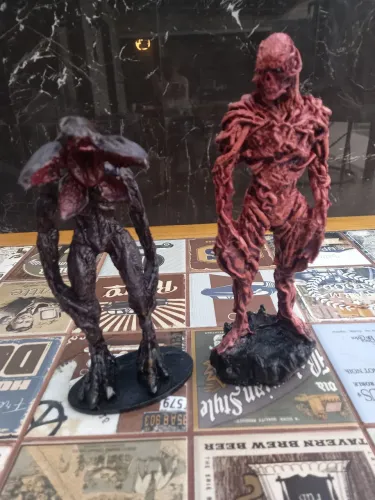 Vendo Objeto de Decoração Demongorgon e Vecna Stranger Things