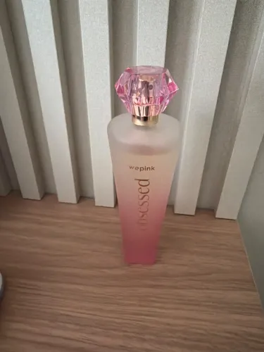Perfume obsessed lovely