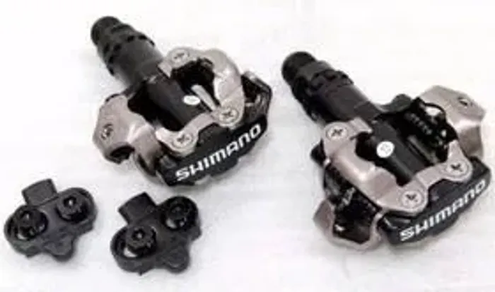 Pedal clip Shimano R$ 280