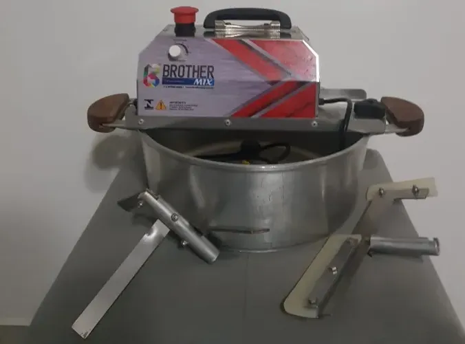 Panela Misturadora capacidade 10 litros com acessórios - BrotherMix