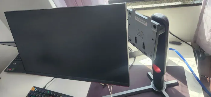 TROCO Monitor 240hz AOC 0,5ms