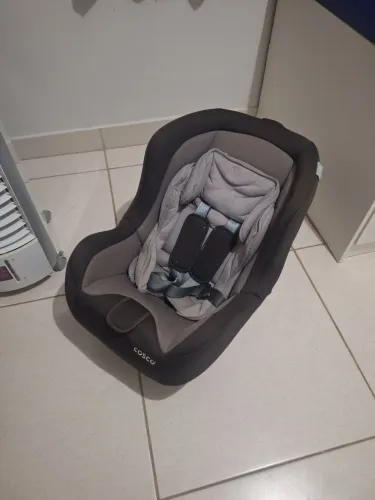 Cadeirinha veicular Cosco e assento elevado!