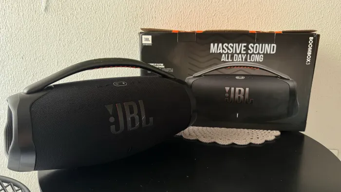 Vende-se JBL Boombox 3