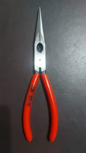 KNIPEX  - Alicate de ponta longa com cortador (2611200) - NOVO.