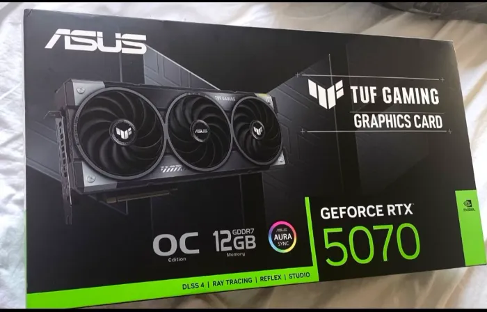 RTX ASUS TUF 5070 12GB