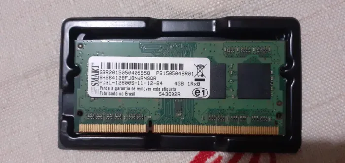 Vendo memória RAM 4GB DDR3 de Notebook Samsung NP370E4K-KD3BR