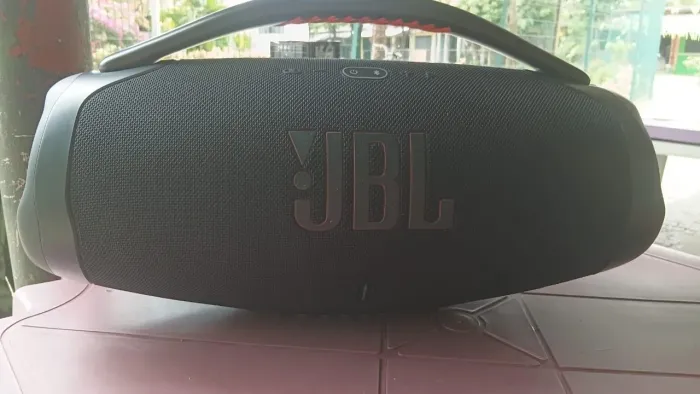 JBL bombox 3