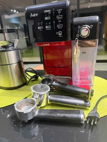 Cafeteira italiana + moedor Hamilton