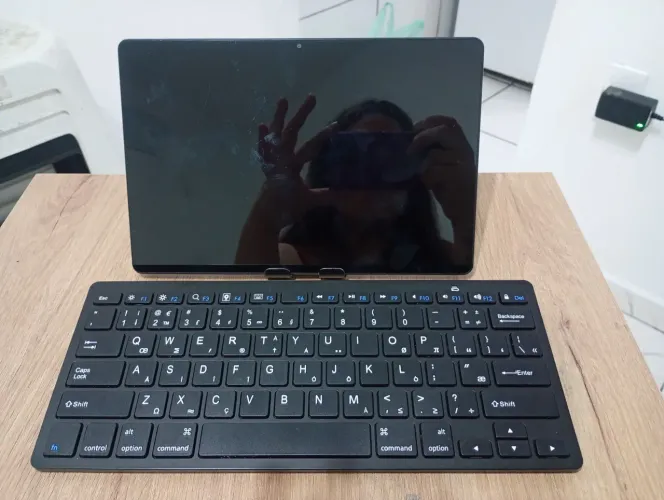 Tablet Positivo + Teclado Bluetooth
