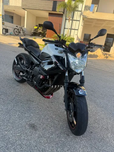 YAMAHA XJ6 ABS