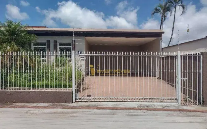 Casa com 3 quartos e 179m² para aluguel