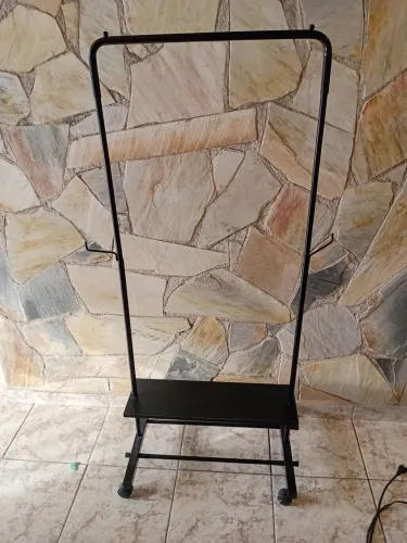 Arara de Roupa