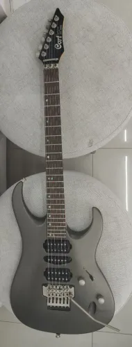 Guitarra Cort Viva Series.