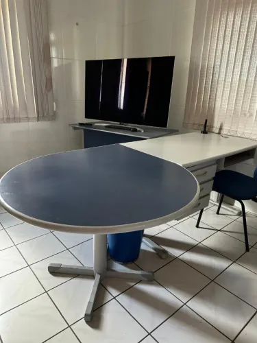 Mesa Escritório Grande - 2,33x0,65cm 85- *