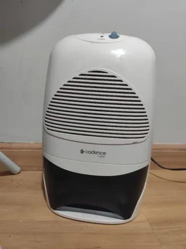 Desumidificador Cadence Luxor DSU500.