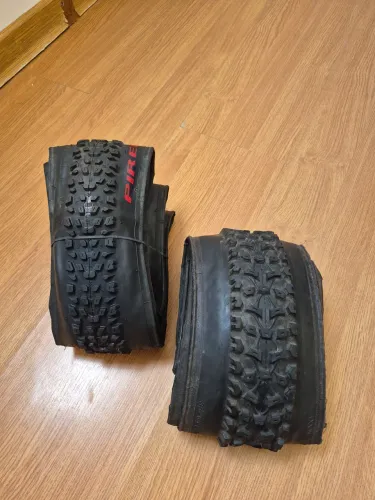 Par pneus aro 26 em kevlar