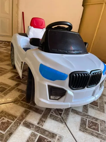 Carrinho de pedal infantil