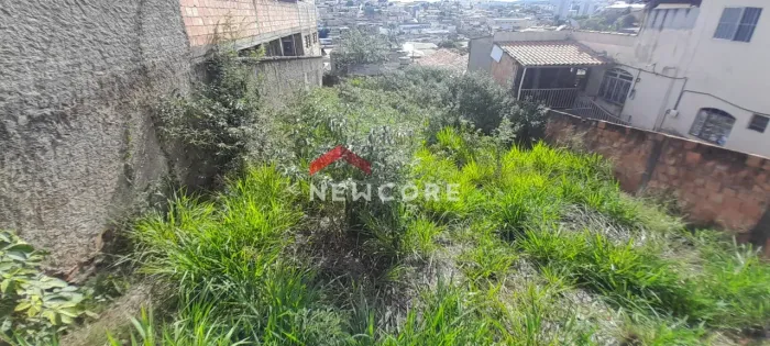 Lote em Rua Geraldo Miranda - Parque Xangri-Lá - Contagem/MG