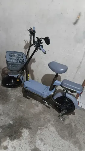 Scooter elétrica