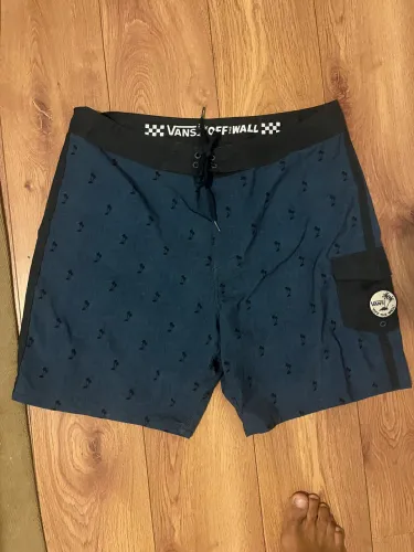 Bermuda Vans TAM 46 original novinha