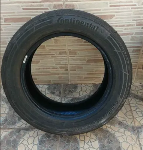 Pneus Continental aro 17 usados.