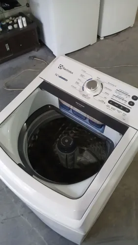 Lavadora 14 kg - Electrolux - 127v - Seminova