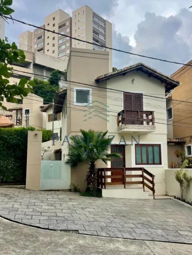 SOBRADO EM CONDOMÍNIO | 3 DORMS SENDO 1 SUÍTE | PQ ASSUNÇÃO | TABOÃO DA SERRA