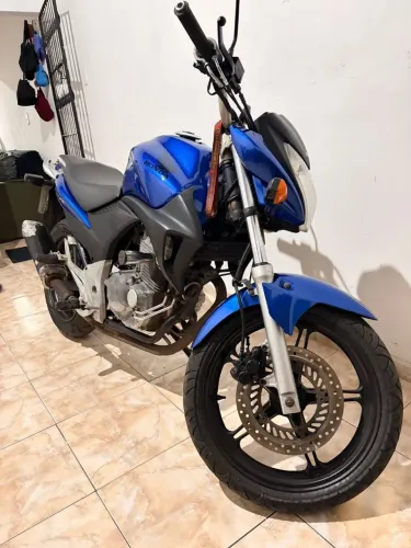 Vendo moto Honda ano 2012