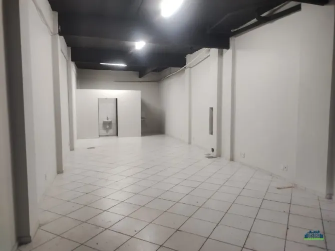 ALUGUE | Loja bem localizada em Soteco, Vila Velha