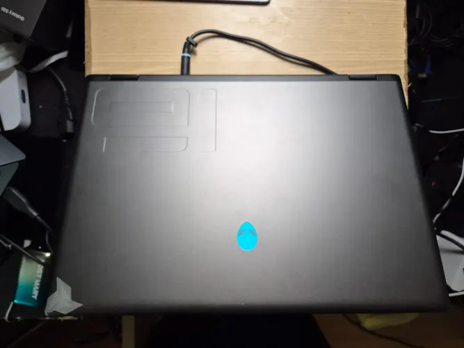 Alienware M16 R2