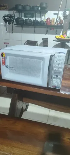 Microondas electrolux 34 litros semi novo