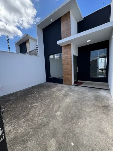 Bairro Conceição - 2/4 com Suíte, Pé-Direito Alto e Excelente Espaço!