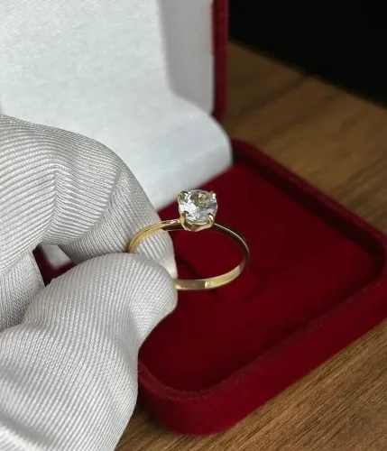 ANEL SOLITÁRIO OURO 18k