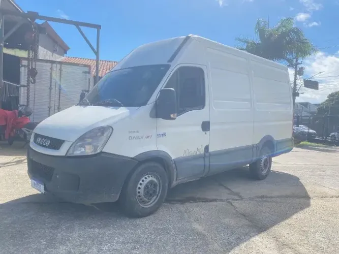 Iveco Daily 30s13 furgao refrigerado 0º