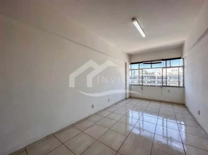 Apartamento : Padrão / Residencial / Centro