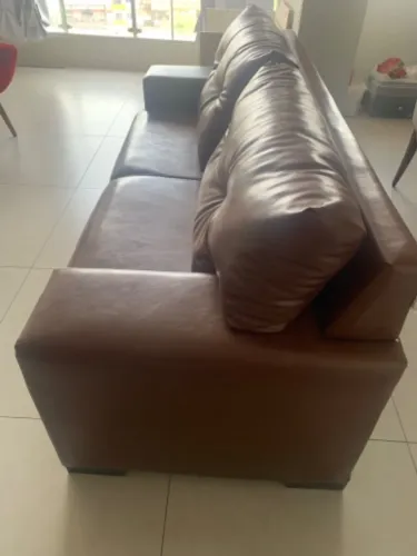 Sofá estado de novo