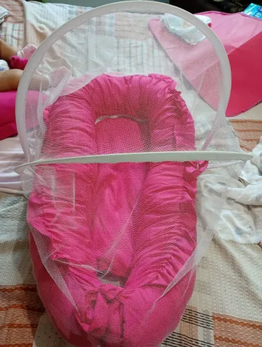 Vendo ninho de bebê com mosquiteiro a cor pink rosa pink