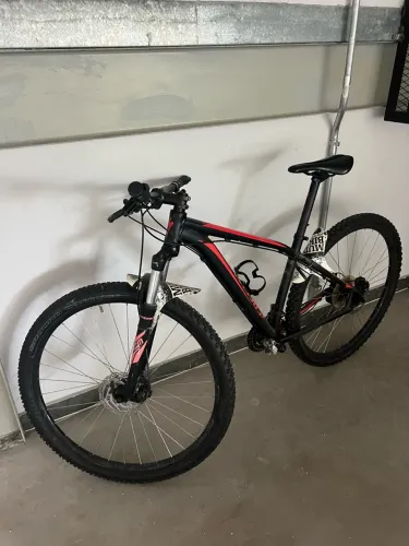 Bicicleta MTB Specialized Rockhopper