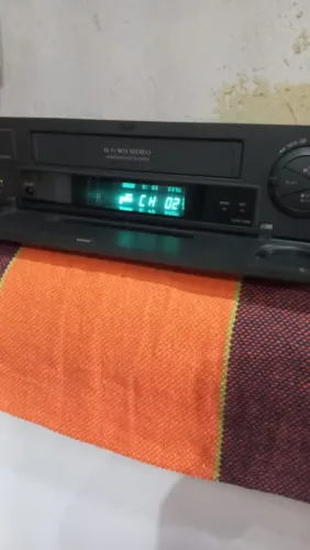 Video cassette sharp defeito