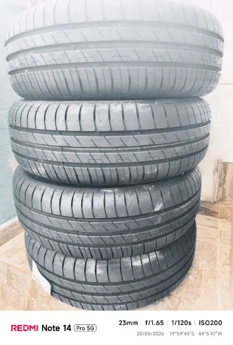 4 Pneus novos aro 15 195/65R15 Goodyear.