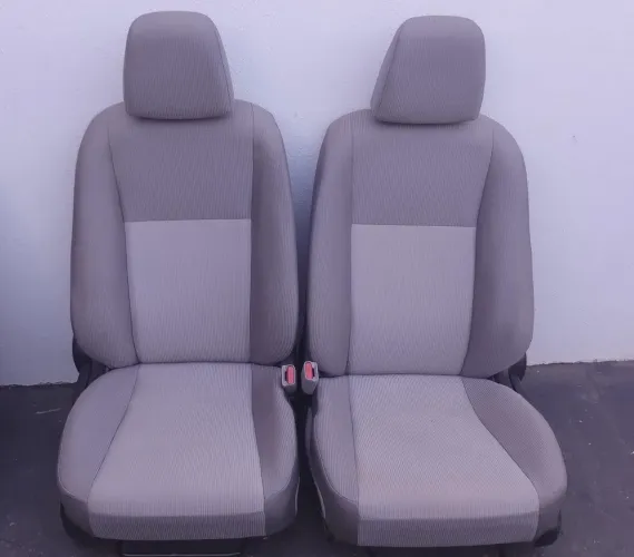 Bancos Corolla GLI 2018