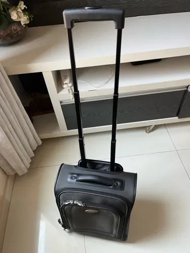 Mala de Viagem Eddie Bauer Original Cinza com Bolsos Frontais