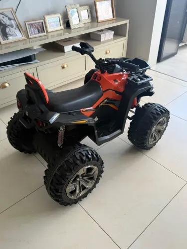 Carro/Quadriciculo Elétrico Infantil