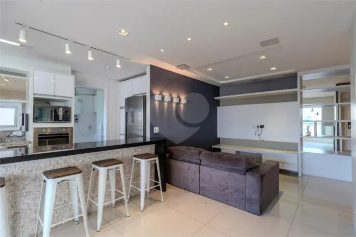 Apartamento à venda com 3 quartos, sendo 1 suíte, no condomínio Quartier Vila Mascote, São