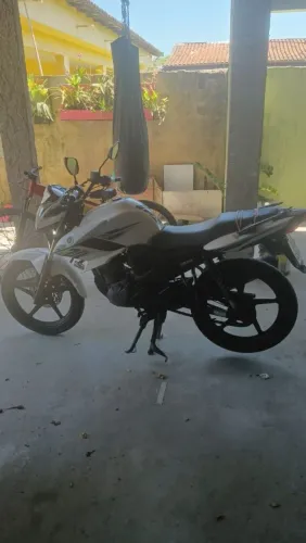 Moto fazer 150cc em dia e sem multas